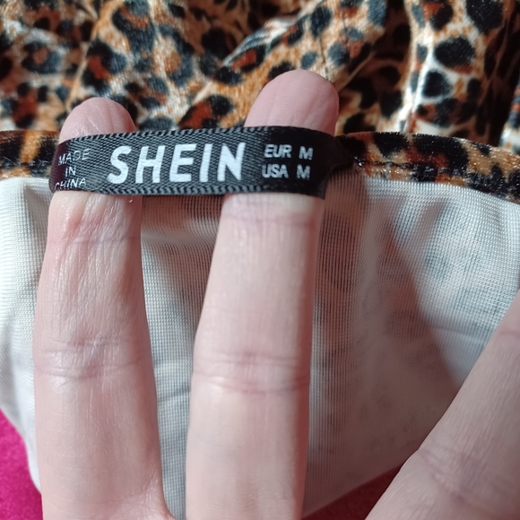 Shein Halter - Picture 2 of 3